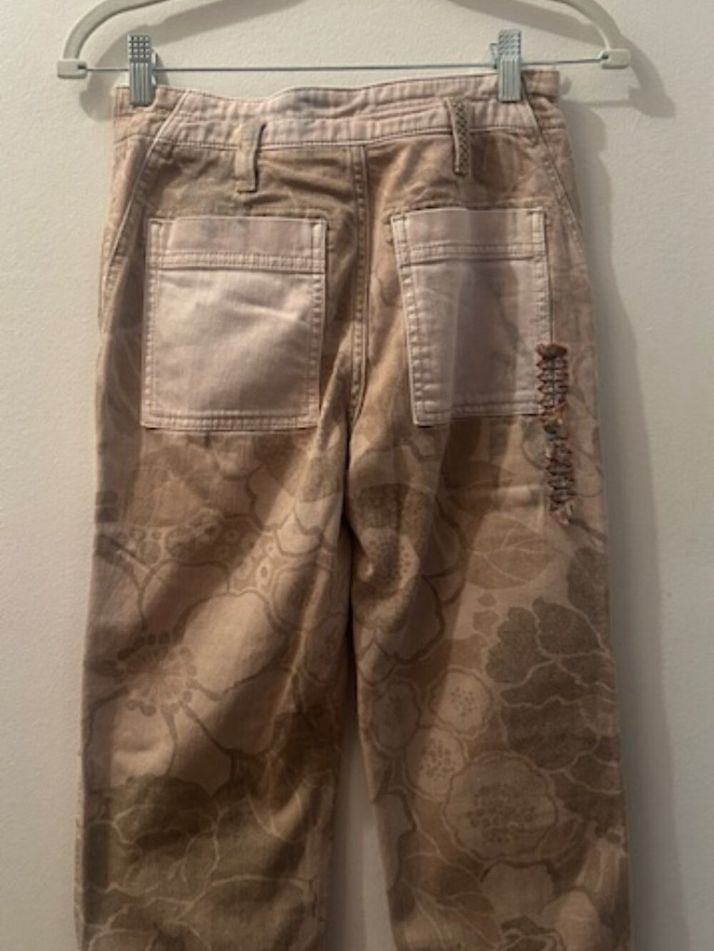 Anthropologie x Pilcro The Camp Wanderer Khaki Tan Floral Patchwork Pants - Picture 14 of 16
